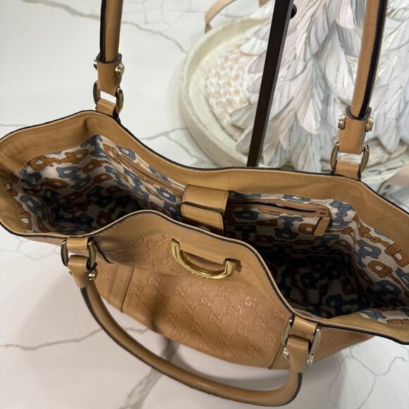 Gucci Guccissima Abbey D-Ring Shoulder Bag. - Picture 11 of 12